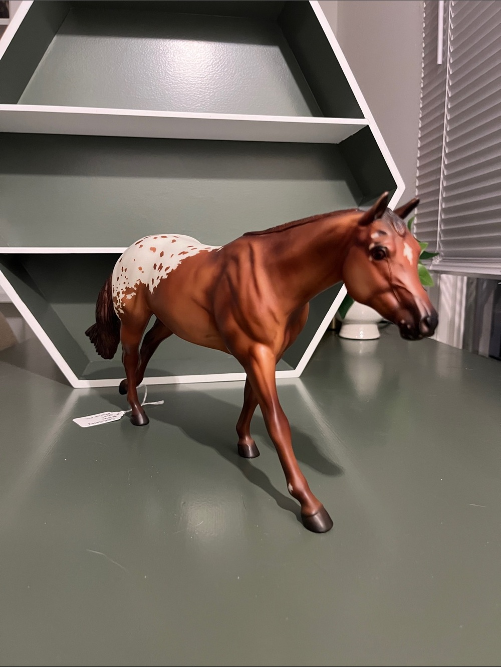 Breyer Traditional CHOCOLATEY - Picture 3 of 3